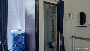 Ένα μπάνιο στο JASMINE 8 Family HomeStay +10 φωτογραφίες
