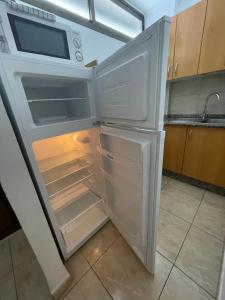 Η κουζίνα ή μικρή κουζίνα στο Apartament Modern 1 Playa del Ingles