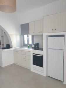 Η κουζίνα ή μικρή κουζίνα στο Kalypso Studio