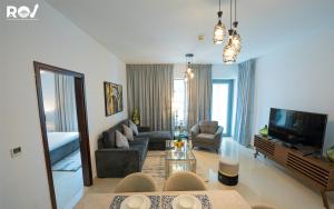 Et sittehjørne på Luxury 2 Bedroom Suite with Full Burj Khalifa View