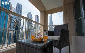 Et sittehjørne på Luxury 2 Bedroom Suite with Full Burj Khalifa View