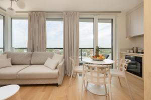 Kuchyň nebo kuchyňský kout v ubytování Lighthouse Luxury Penthouse - Jantar Apartamenty