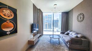 Posezení v ubytování STAY BY LATINEM Luxury 1BR Holiday Home W516 near Burj Khalifa