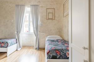 Posteľ alebo postele v izbe v ubytovaní Deluxe rooms and Chilling Jacuzzi Suite Guesthouse