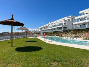 Bazén v ubytování Via Celere 2333 Luxury Sea View Apartment nebo v jeho okolí