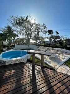 Piscina en o cerca de Casa Delfi, Hermosa vista, Jacuzzi e Praia , Buzios