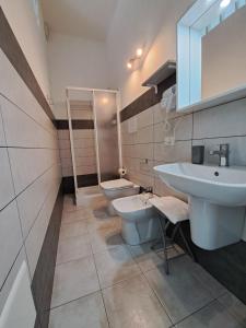 Ванная комната в La terrazza del Sole Guest House