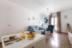 Zdjęcie z galerii obiektu CENTER APARTMENT 2bed 2b Aircon Wif and PARKING FREE w Maladze