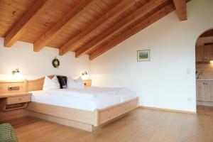 Postel nebo postele na pokoji v ubytování Haus Lofertal