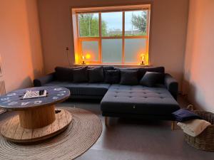 Posezení v ubytování Room 7 - Hawkraft kulturhotel