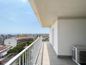 Balkón alebo terasa v ubytovaní Global Properties, Apartamento con terraza y vistas al mar