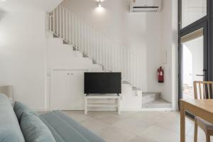 TV a/nebo společenská místnost v ubytování Madalena Village 1 - City centre by HD PROPERTIES