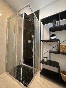 Ένα μπάνιο στο Apartment Robotnícka - 2 bathrooms, 2 bedrooms