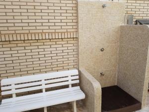 Kúpeľňa v ubytovaní Palfuriana 86, a 30 metros de la playa WIFI ideal con niños (21) + 14 fotografií