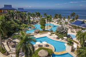 Bazén v ubytování Zuana Beach Resort nebo v jeho okolí