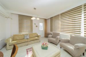 Fotografie z fotogalerie ubytování Flat Close to Beach with Balcony in Konyaalti v destinaci Antalya
