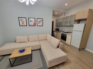 Φωτογραφία από το άλμπουμ του Cozy villa, Golem beach. σε Golem