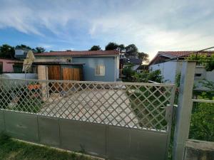 Φωτογραφία από το άλμπουμ του Cozy villa, Golem beach. σε Golem +21 φωτογραφίες