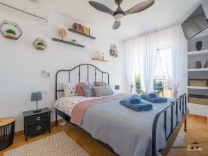 Posteľ alebo postele v izbe v ubytovaní Mi Casa Espanola + 18 fotografií
