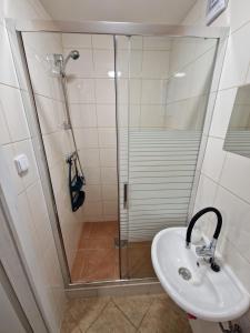 Bany a Chatky U Davida Máchovo jezero