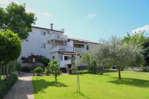 Zahrada ubytování Apartments Basic Sveti Anton 88