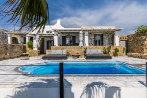 Bazén v ubytování Aurora Mykonos Villas nebo v jeho okolí