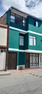 Budova, kde se aparthotel nachází