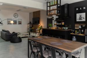 Posedenie v ubytovaní Apartament MT Badger Centrum