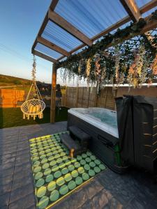 Fotografie z fotogalerie ubytování The Garden Pod with Private Hot Tub v destinaci Ballymagan