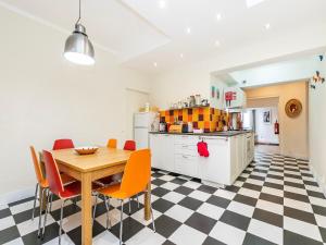 Kuchyň nebo kuchyňský kout v ubytování Beach Cascais Apartment