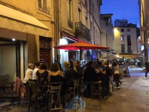 Gæster der bor på Nîmes centre sur les toits - clim mobile