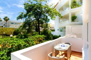 Balkón alebo terasa v ubytovaní MARBELLA BANUS SUITES - Banus Playa Rocio Beach Access Complex