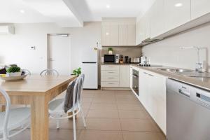 Φωτογραφία από το άλμπουμ του Salt Five Apartment Sorrento - Main Street Location σε Sorrento