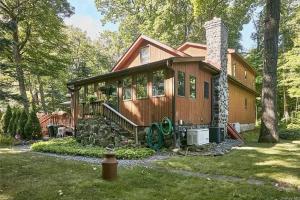 Κήπος έξω από το The country house