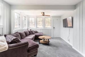 Μια τηλεόραση ή/και κέντρο ψυχαγωγίας στο The country house