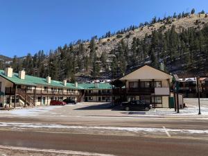 Ponderosa Lodge during the winter