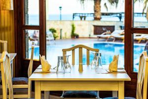 Πισίνα στο ή κοντά στο Xenios Possidi Paradise Hotel