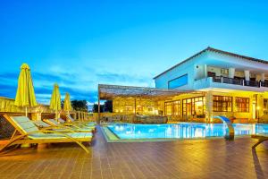 Πισίνα στο ή κοντά στο Xenios Possidi Paradise Hotel
