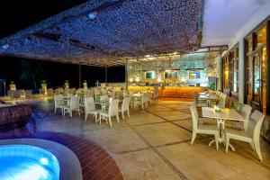 Εστιατόριο ή άλλο μέρος για φαγητό στο Xenios Possidi Paradise Hotel