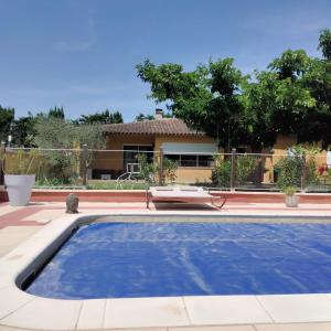 Πισίνα στο ή κοντά στο Charmante villa en Provence