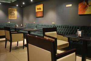 Khu vực ghế ngồi tại The Secure Inn Hotel Muscat