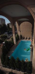 Bazén v ubytování Hotel Irise nebo v jeho okolí