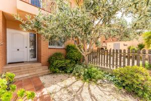 Vonkajšia záhrada v ubytovaní Miami Platja Casa LOGA