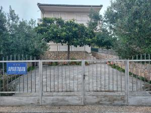 Fotografie z fotogalerie ubytování Apartment Dario v destinaci Grebaštica