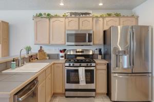 Foto Albuquerques asuva majutusasutuse Cheerful Vibrant 3BR - 3TV - New galeriist +37 fotot