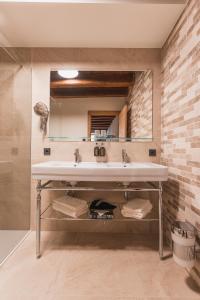 Ein Badezimmer in der Unterkunft H5 Grauer Bär Studios & More