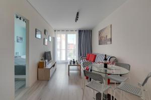 Svetainės erdvė apgyvendinimo įstaigoje Gdańsk Centrum - Apartament Anna