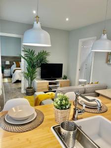 Kuchyň nebo kuchyňský kout v ubytování Apartamento céntrico Pontevedra