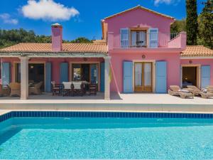 The swimming pool at or close to Villa Helios Sea View & Private Pool near Fiskardo