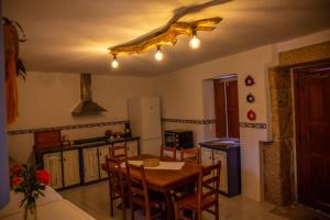 A cozinha ou kitchenette de Casa da Cerca